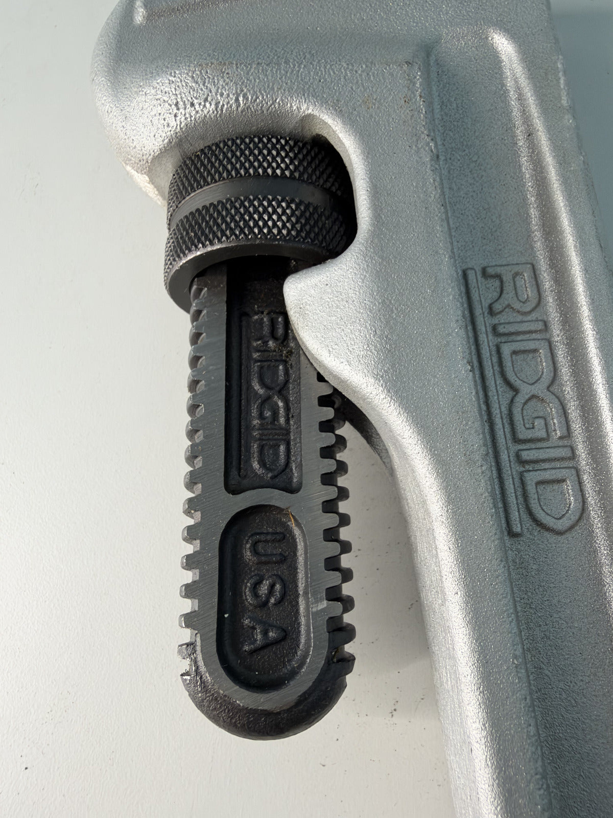 RIGID 31105 24" Pipe Wrench, 3" Pipe Capacity