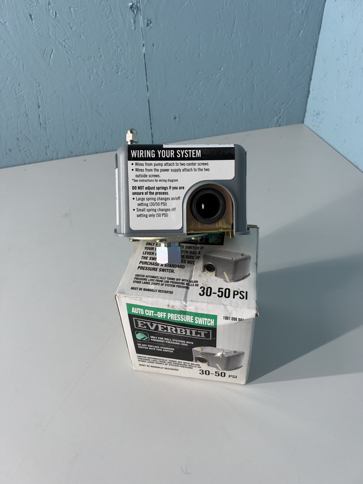 Everbilt 30/50PSI Auto Pressure Switch 1001098881