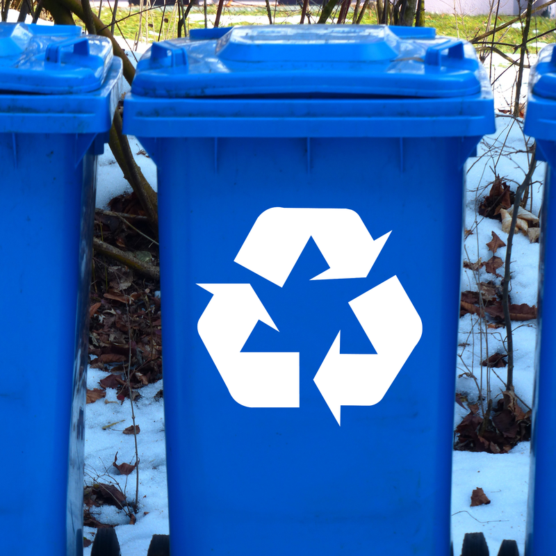 Recycle Decal in 010 - White
