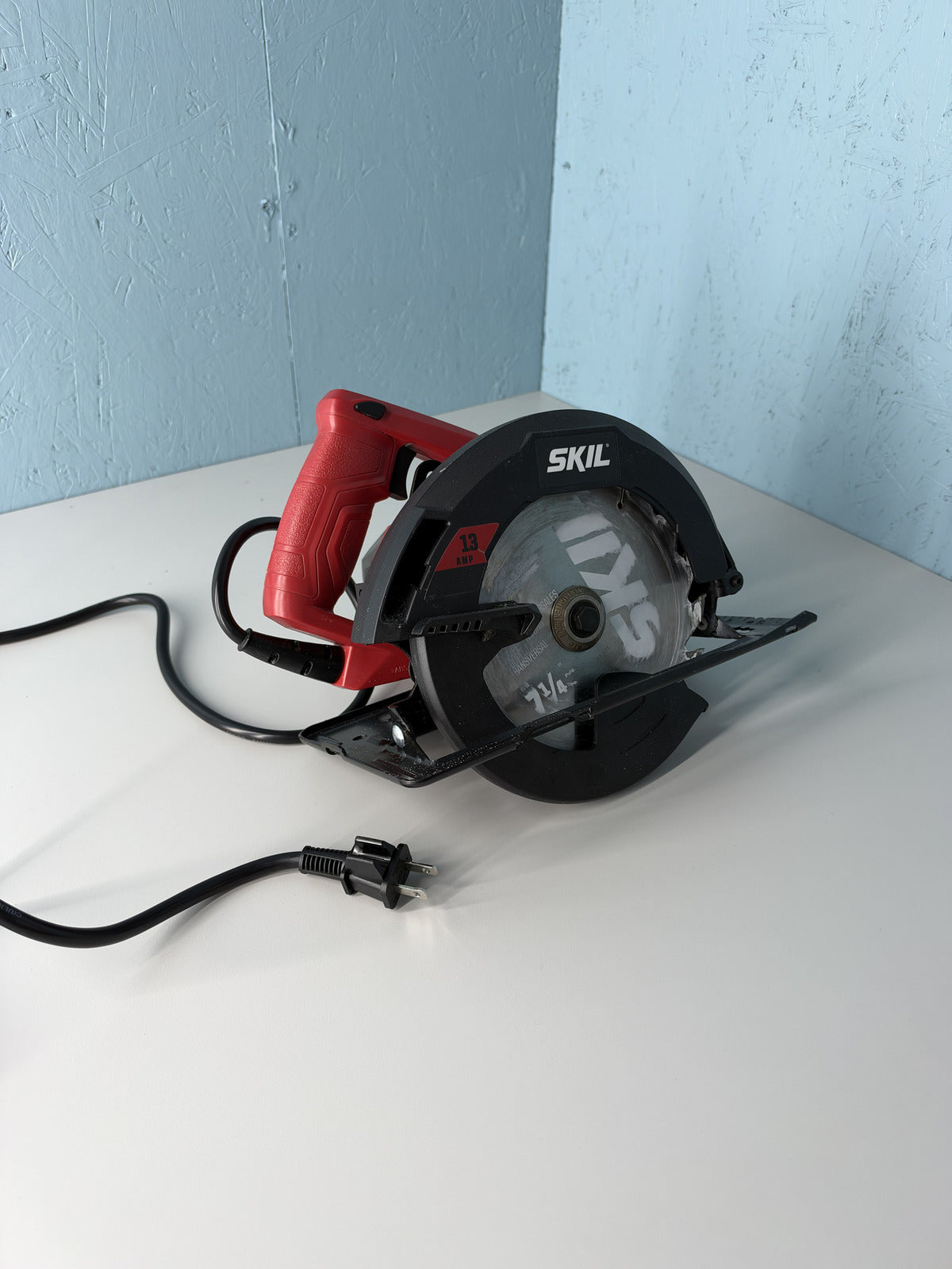 SKIL 7-1/4 Inch Circular Saw with 13 Amp Motor 5080