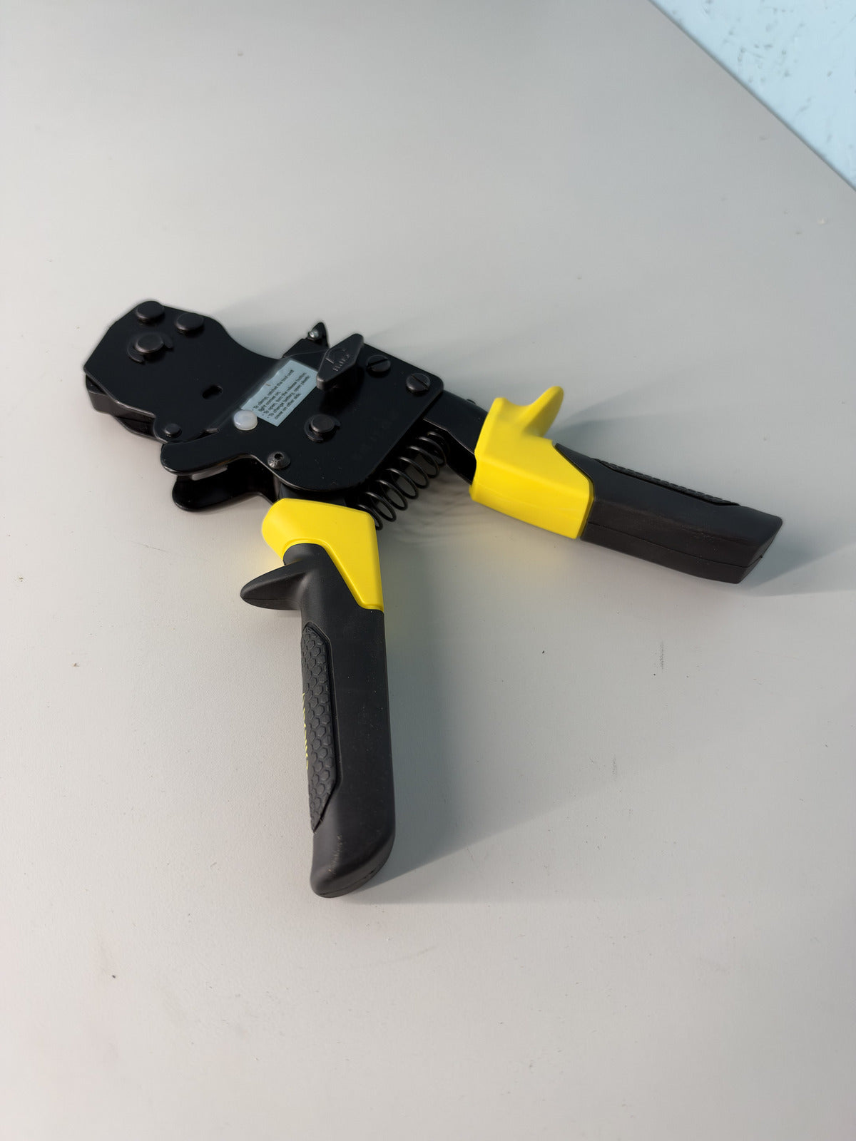 Apollo 3/8 in. to 1 in. 1-Hand PEX-B Pinch Clamp Tool